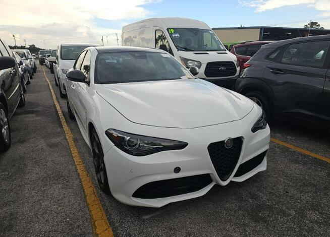 Alfa Romeo Giulia Wersja Ti / bardzo zadbany / niski przebieg