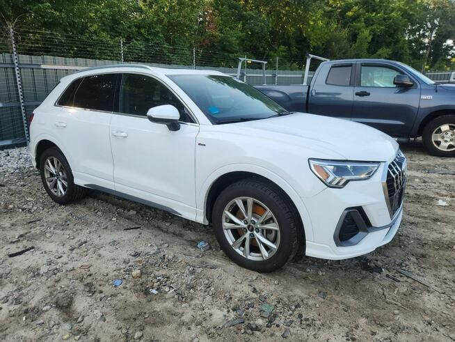 Audi Q3 Bogata wersja wyposażenia / S-Line / niski przebieg