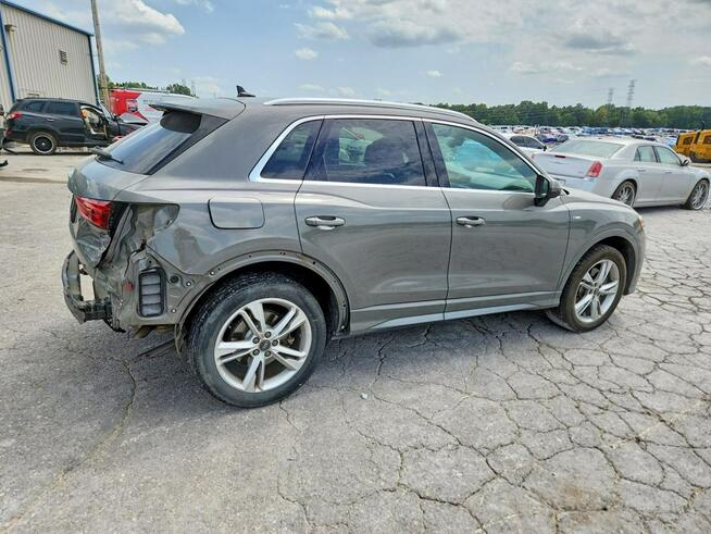 Audi Q3 Bogata wersja wyposażenia / S-Line / niski przebieg