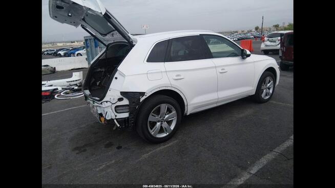 Audi Q5 Bogata wersja wyposażenia / Bardzo zadbany / niski przebieg