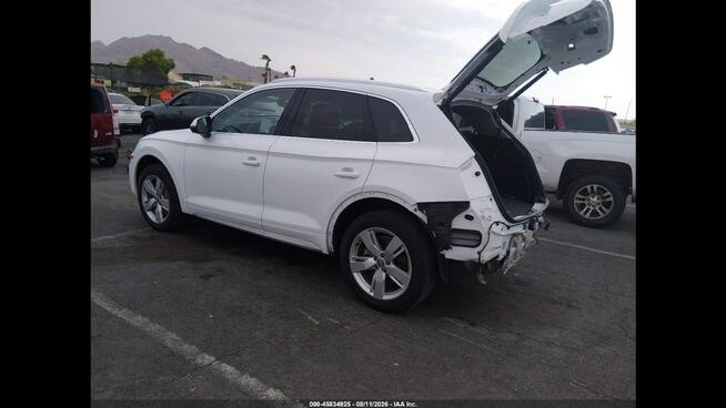Audi Q5 Bogata wersja wyposażenia / Bardzo zadbany / niski przebieg