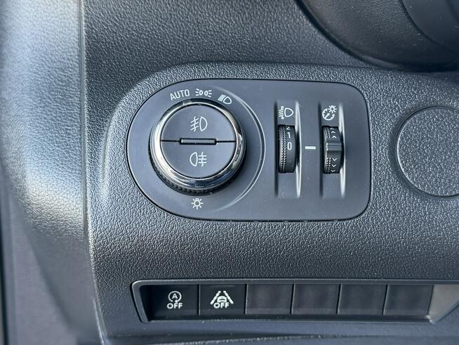 Opel Combo Life 1.5 / 102KM Tempomat Asytent Pasa Ruchu Klimatyzacja