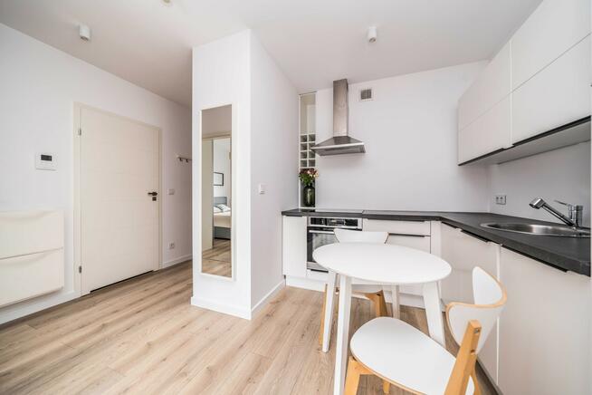 Urządzone 2 pokoje balkon Wilda