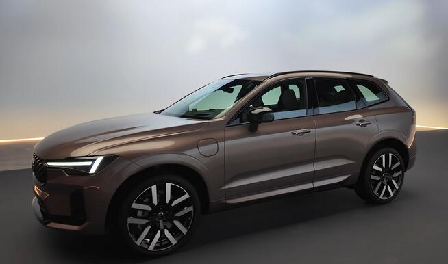 Volvo XC 60 XC60 Ultra T8 AWD Rabat 102 849 zł Dostępne różne kolory i wersje,