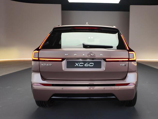 Volvo XC 60 XC60 Ultra T8 AWD Rabat 102 849 zł Dostępne różne kolory i wersje,