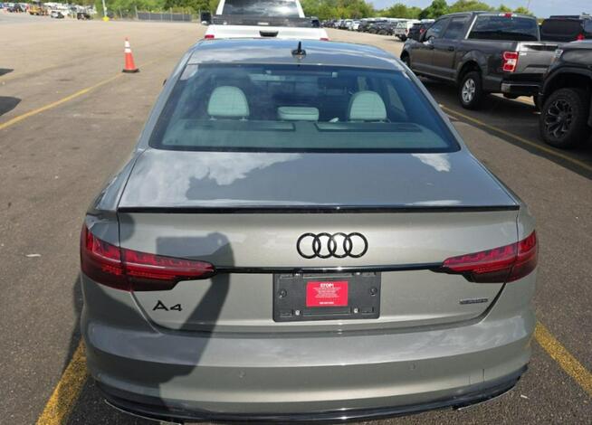 Audi A4 Premium Plus / Quattro / S-Line