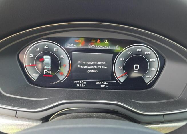 Audi A4 Premium Plus / Quattro / S-Line
