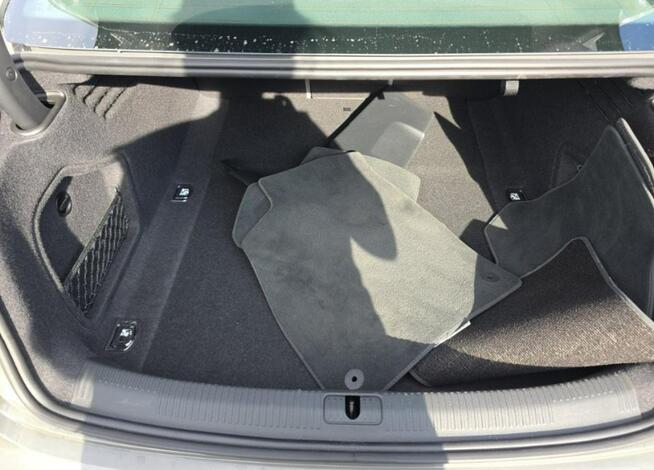 Audi A4 Premium Plus / Quattro / S-Line