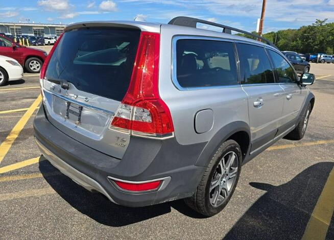 Volvo XC 70 PLATINUM / AWD / T6 / niski przebieg