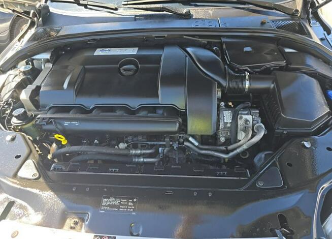 Volvo XC 70 PLATINUM / AWD / T6 / niski przebieg