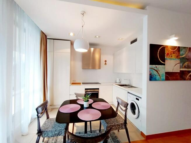 2 pokoje z klimatyzacją, 58 m2 – Sarmacka 19