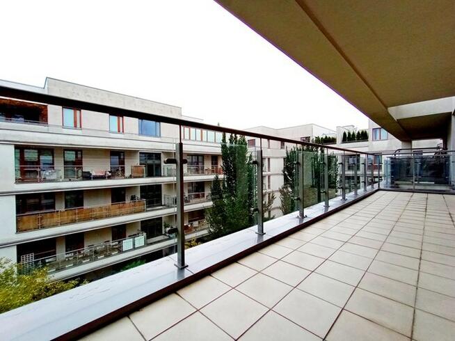 2 pokoje z klimatyzacją, 58 m2 – Sarmacka 19