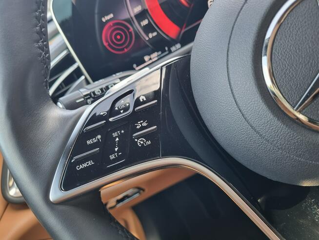Mercedes E 220 Digital Light Serwis Virtual Cocpit Navi Kamery ACC FAKTURA VAT 23%