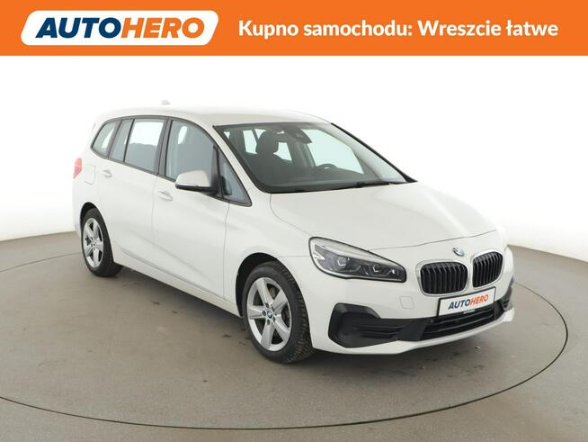 BMW 218 4x4 automat full LED el. sterowane i grzene fotele navi klima auto kam