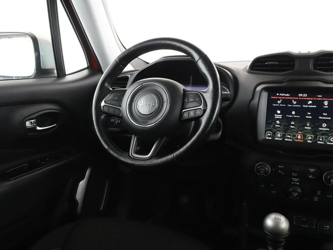 Jeep Renegade bi-xenon klima auto navi kamera i czujniki parkowania grzane fotele