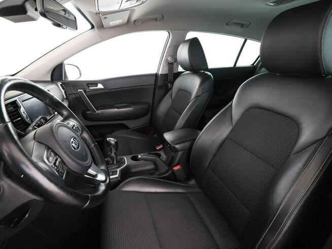 Kia Sportage półskóra navi klima auto kamera i czujniki parkowania
