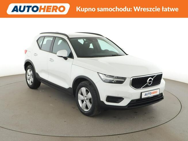 Volvo XC 40 full led automat virtual auto klima navi kamera grzane fotele hak