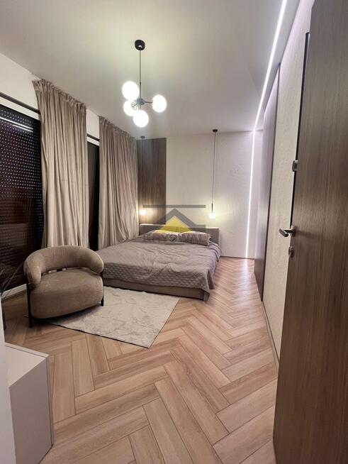 Apartament 93,5 m² z ogródkiem i 2 miejscami post.