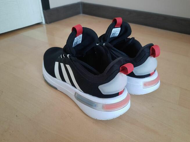 Buty sneakersy Adidas Racer TR23 r. 42 26.5cm IG7323 czarne