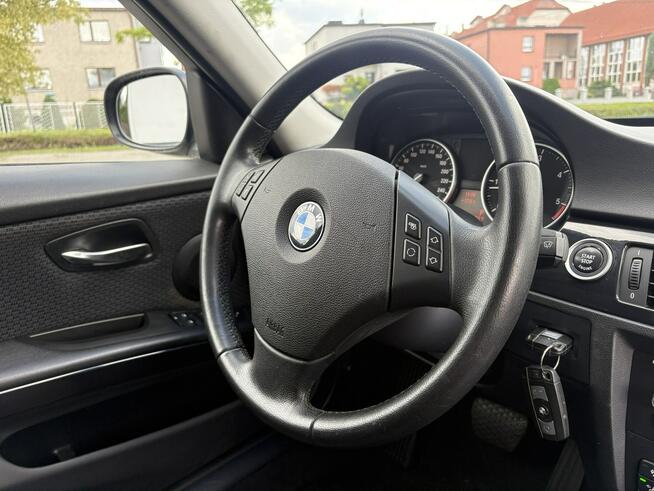 BMW 320 Automatyczna skrzynia , Zadbana , Doinwestowana , Bezwypadkowa , TOP