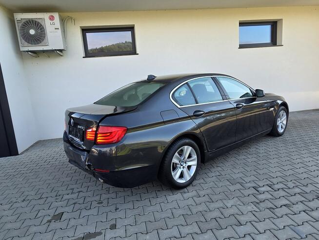 BMW 523 204kM * xenon * LEDY * klimatronic PDC