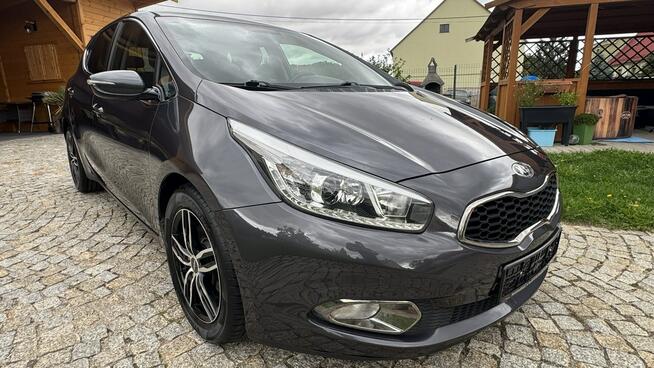 Kia Cee'd 1.6 CRDI 110KM z Niemiec - Kamera cofania, Nawigacja, Pełen SERWIS!