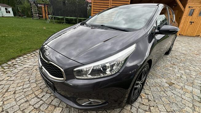 Kia Cee'd 1.6 CRDI 110KM z Niemiec - Kamera cofania, Nawigacja, Pełen SERWIS!