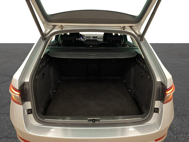 Skoda Superb 2.0 TDI SCR STYLE DSG
