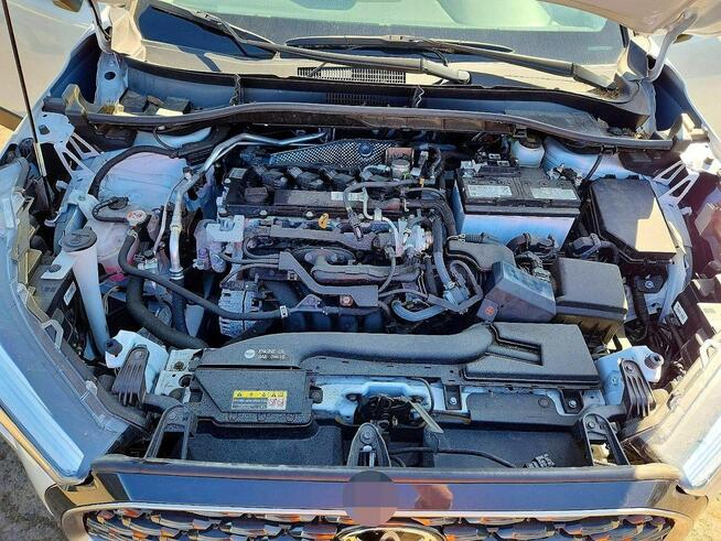 Toyota Corolla Cross Najwyższa wersja wyposażenia XLE / AWD / niski przebieg