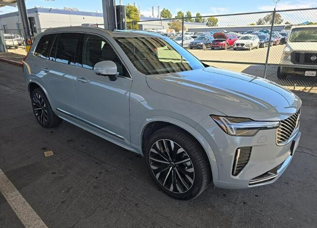 Volvo XC 90 Bogata wersja wyposażenia / AWD / T8