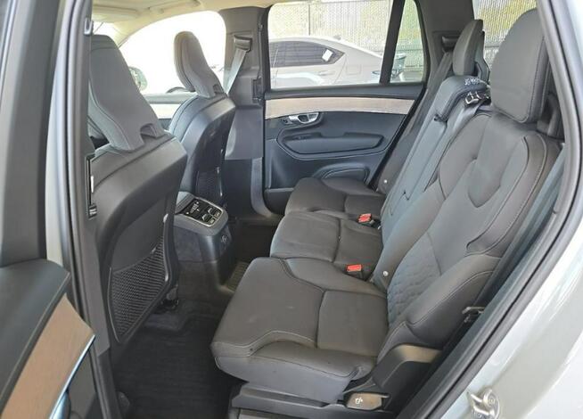Volvo XC 90 Bogata wersja wyposażenia / AWD / T8