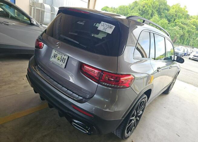 Mercedes GLB 4Matic / pakiet AMG / niski przebieg