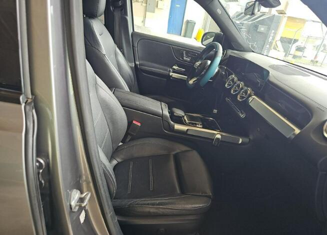 Mercedes GLB 4Matic / pakiet AMG / niski przebieg