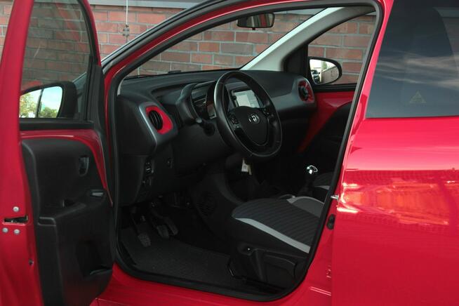 Toyota Aygo Klimatronik*Navi*GrzaneFotele*Kamera*Esp*Led*Android*AppleCar*GwarVGS