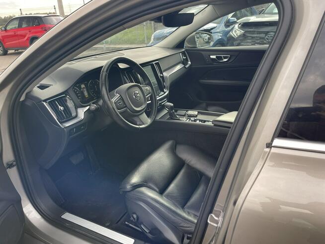 Volvo V60 D3 Automat Skóra Panorama Kamera Podgrzewanie