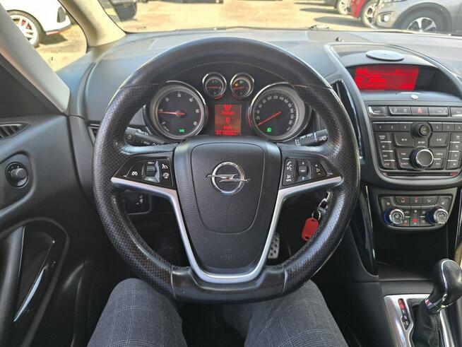 Opel Zafira 2.0 CDTI 165 KM, Bi-Xenon, LED, Alufelgi, Klima, Grzane Fotele, Hak