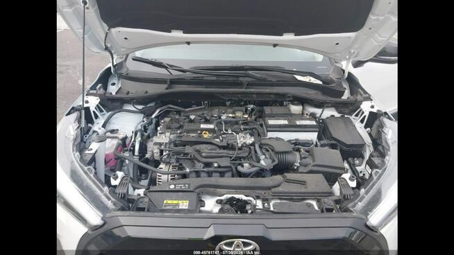 Toyota Corolla Cross Najwyższa wersja wyposażenia XLE / AWD / niski przebieg