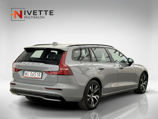 Volvo V60 2,0 B4 Mild Hybrid 197+14KM (197 KM) Plus Dark Salon PL Faktura VAT