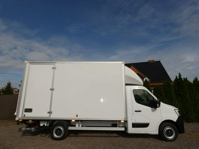 Renault Master kontener winda 750 kg drzwi boczne 3 miejsca