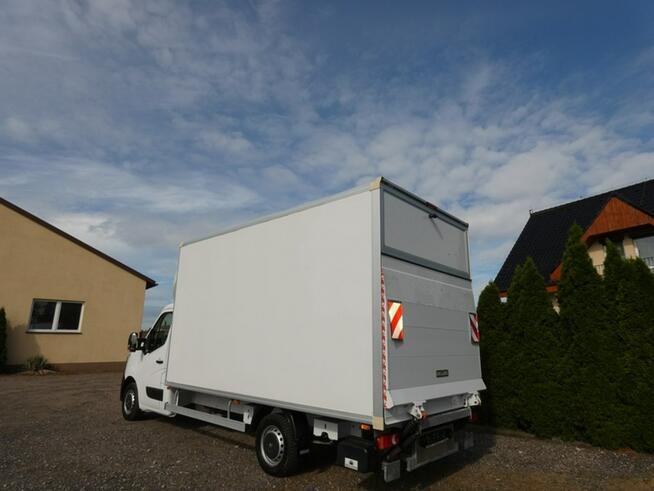 Renault Master kontener winda 750 kg drzwi boczne 3 miejsca