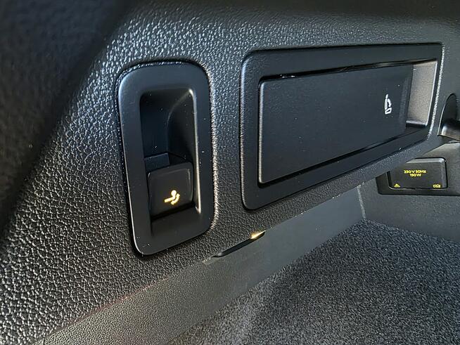 Volkswagen Tiguan serwis ASO, Hak, nawigacja