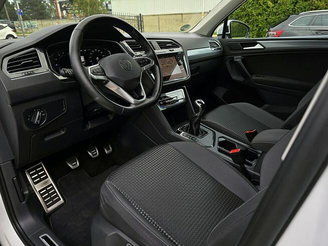 Volkswagen Tiguan serwis ASO, Hak, nawigacja