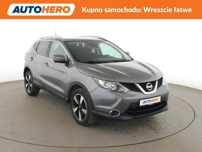 Nissan Qashqai navi kamery 360 panorama auto klima manual