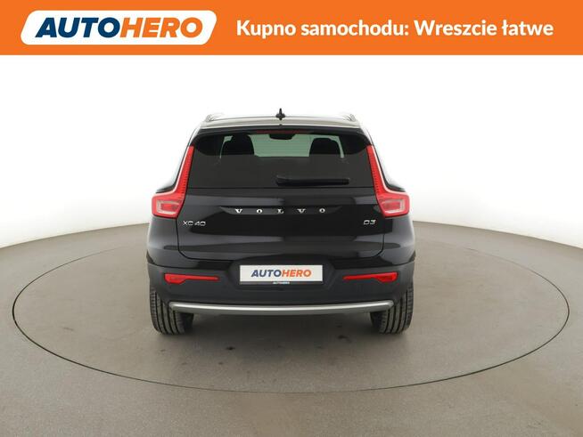 Volvo XC 40 Automat Momentum Navi Tempomat Grzana Kierownica Fotele Kamera LED