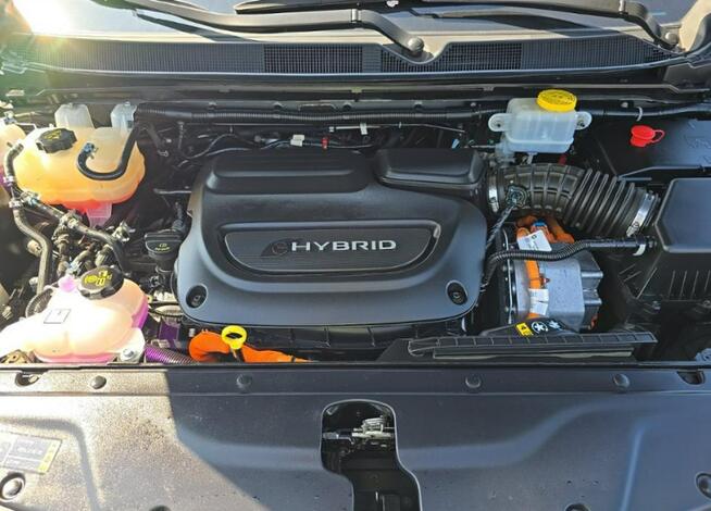 Chrysler Pacifica LIMITED / Hybryda / niski przebieg