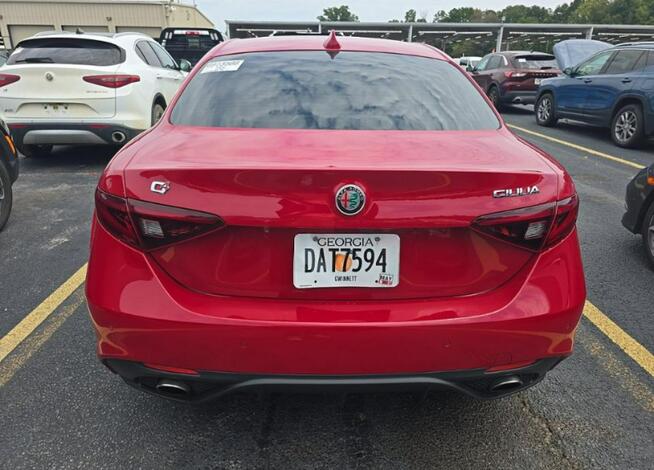 Alfa Romeo Giulia Wersja Ti / AWD / niski przebieg