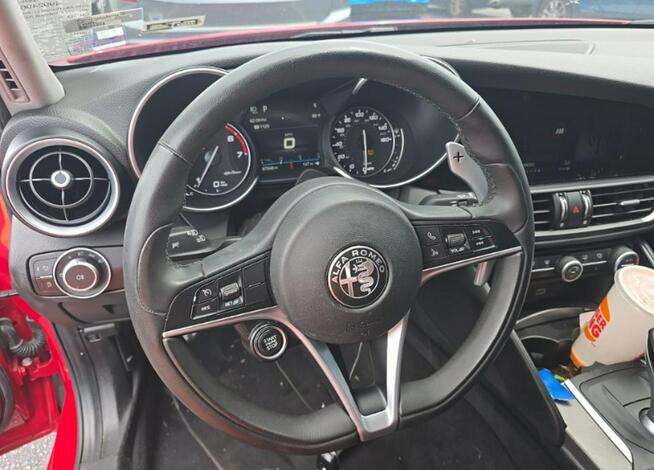 Alfa Romeo Giulia Wersja Ti / AWD / niski przebieg
