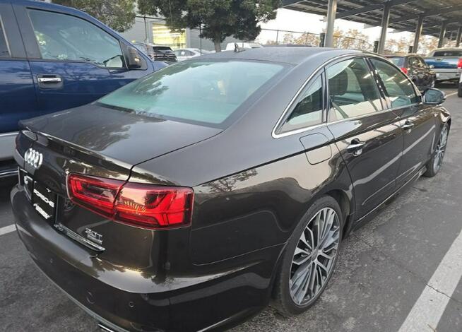 Audi A6 Premium Plus / Quattro / 3.0 V6
