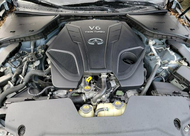 Infiniti Q50 RED SPORT 400 / niski przebieg