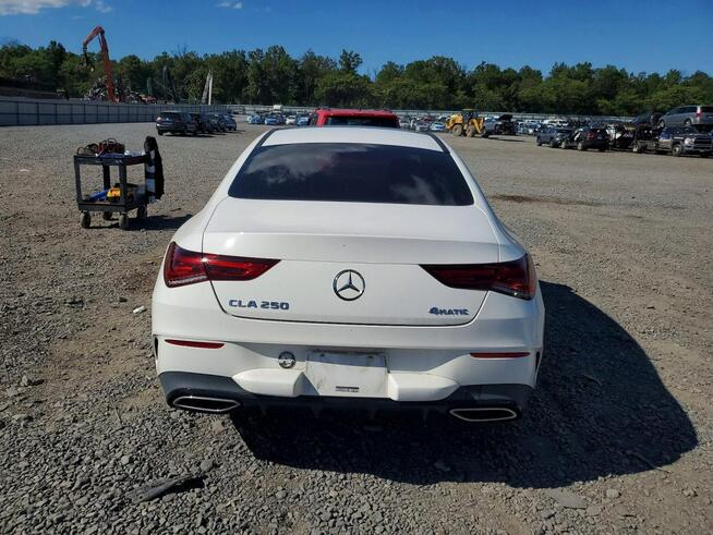 Mercedes CLA 250 4Matic / pakiet AMG / niski przebieg